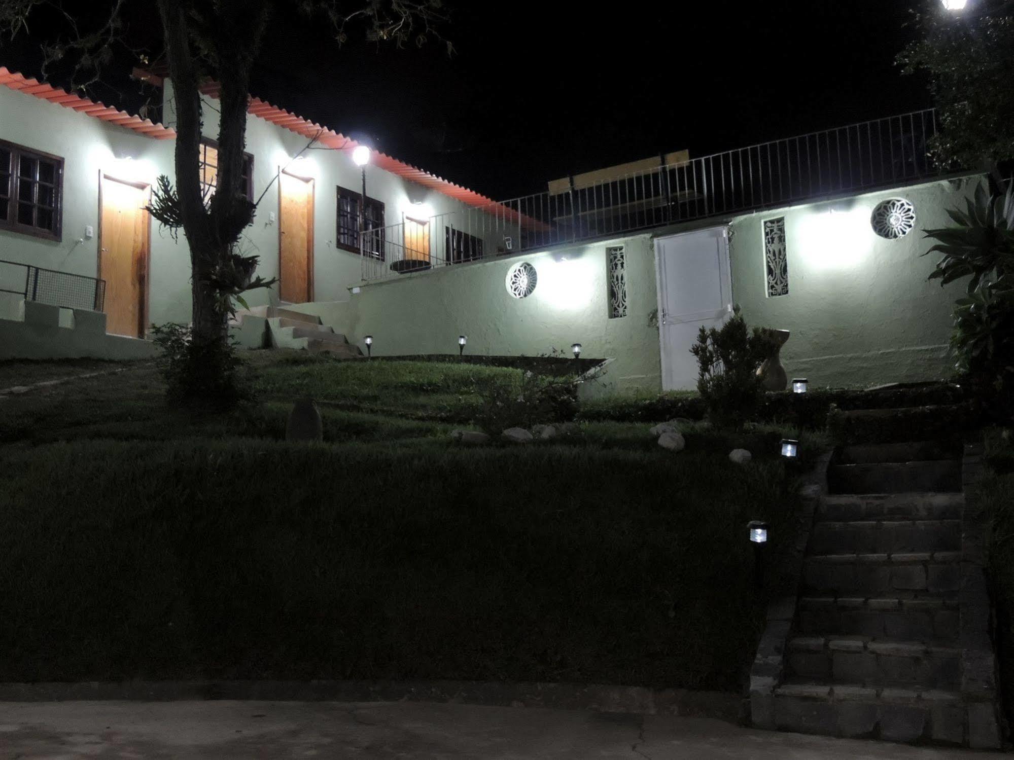 Pousada Xato Miguel Pereira Exteriör bild